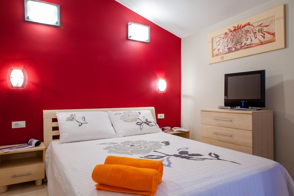 Apartments Toni Omiš Quarto foto