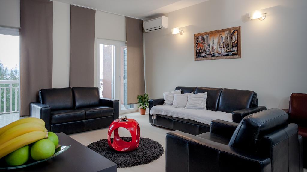 Apartments Toni Omiš Quarto foto